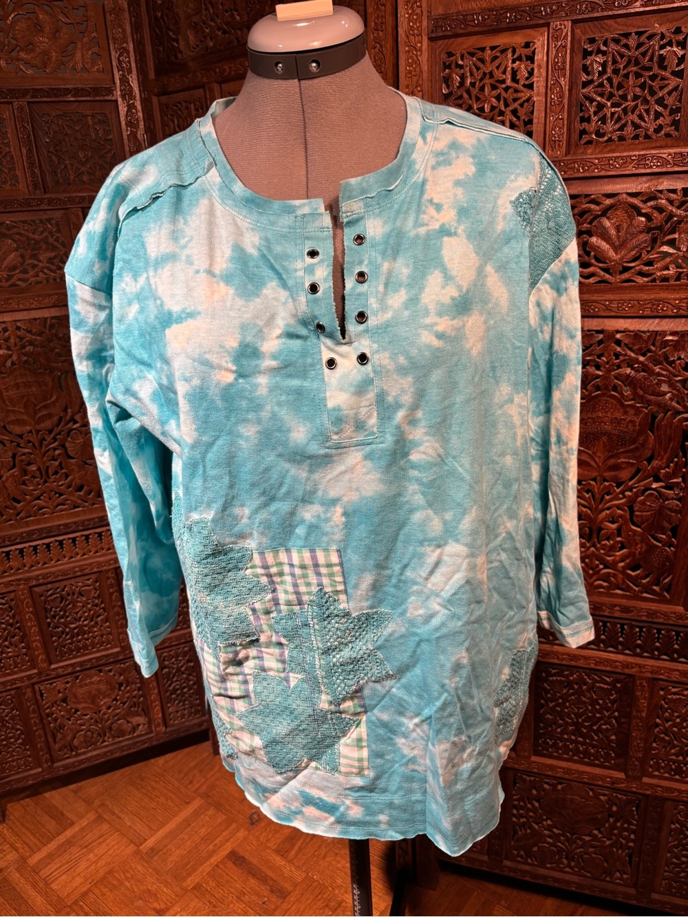 Tru Luxe Jeans Tie-Dye Turquoise Long Sleeve Henley Shirt